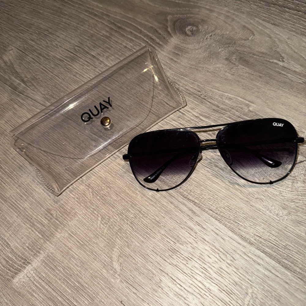 Quay Australia Black Aviator Sunglasses